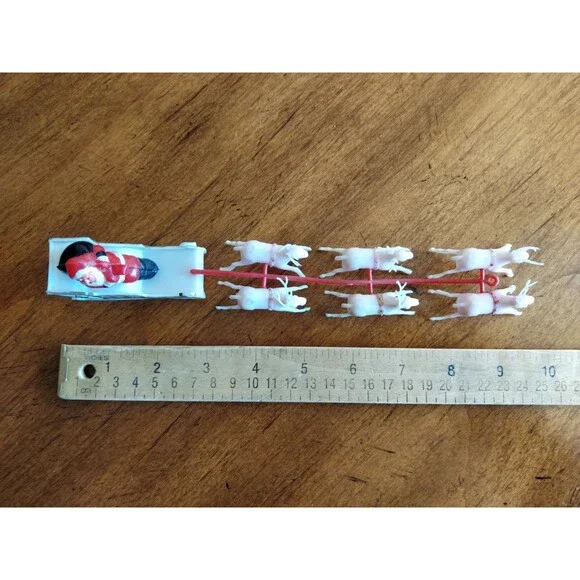 Vtg 60’s Mini Plastic Table Christmas Santa Sleigh Pinkish Reindeer Hong Kong - Picture 2 of 12